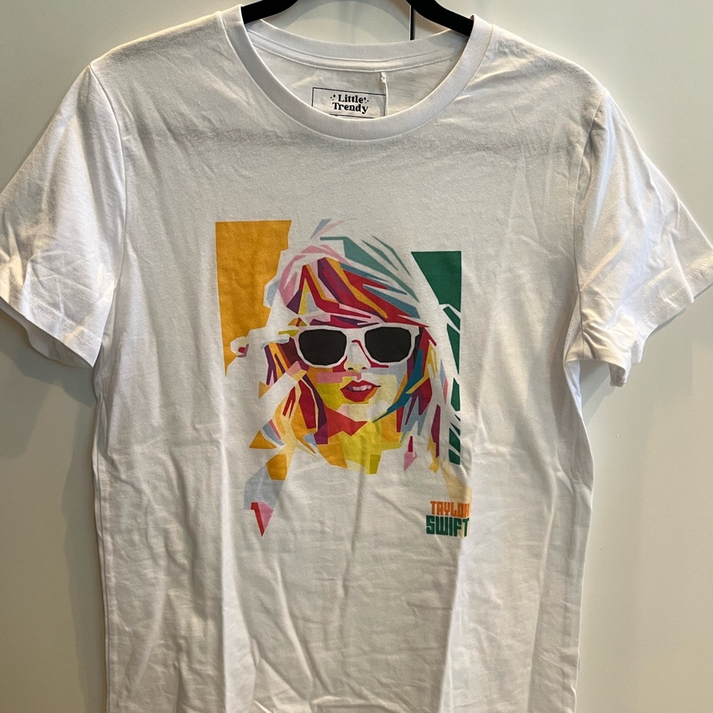 Taylor Swift White Short Sleeve Tee